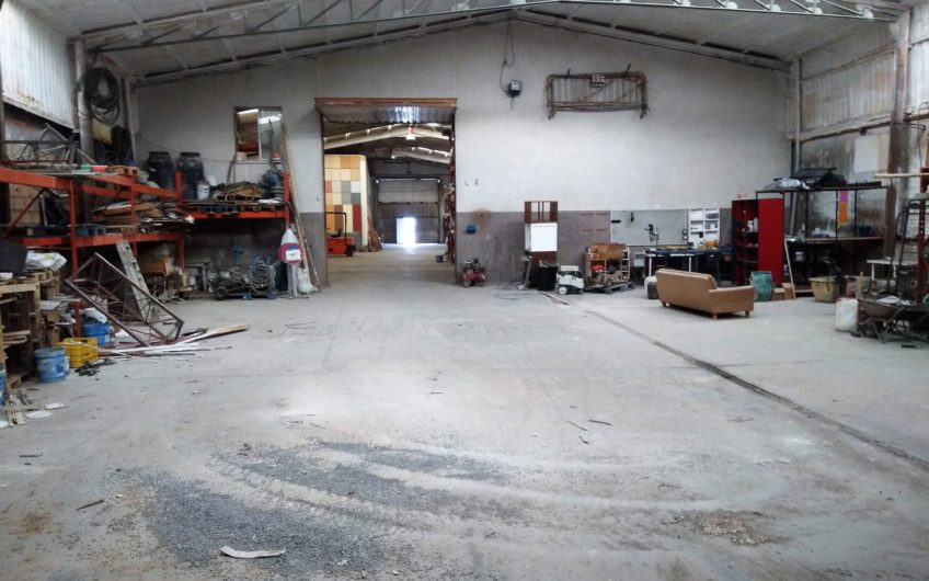 Nave Industrial de 1000 m2 junto al Aeropuerto de León