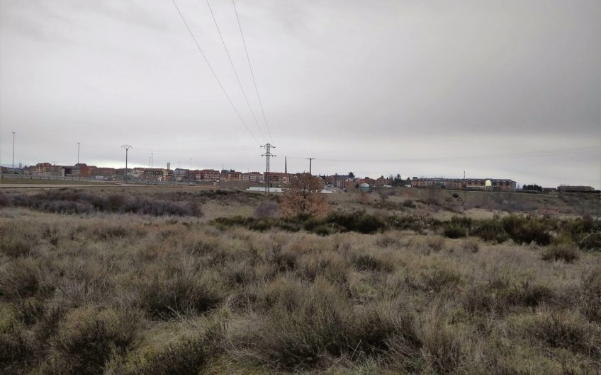 Nave Industrial de 1000 m2 junto al Aeropuerto de León