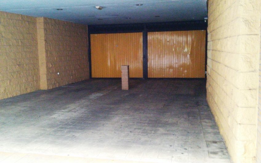 Plaza de Garaje en Venta en la Calle Renueva (León-Centro