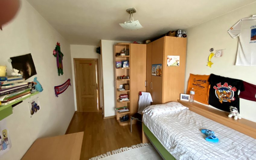 Chalet Pareado con jardín en Sahagún de Campos