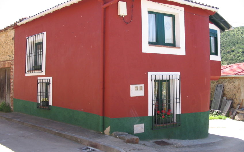 Casa para entrar en Otero de las Dueñas