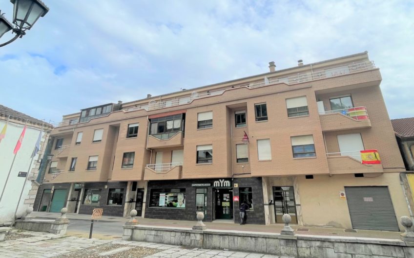 Amplio y Cuidado Piso en Pola de Gordón con dos plazas de garaje