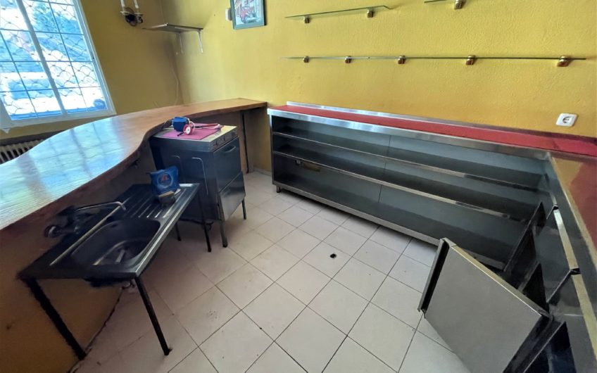 Restaurante equipado para empezar a funcionar cerca de las Hoces de Vegacervera