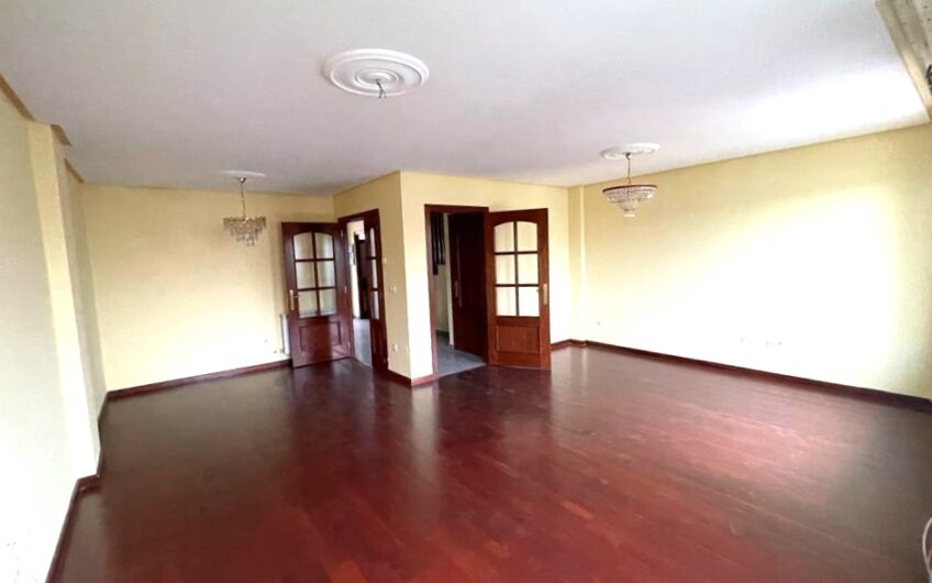Chalet en zona Espacio León