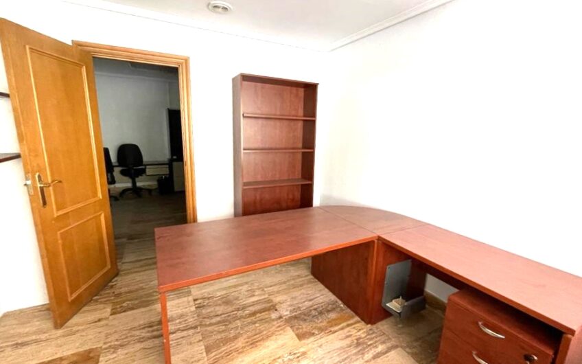 Oficina en alquiler en Santo Domingo