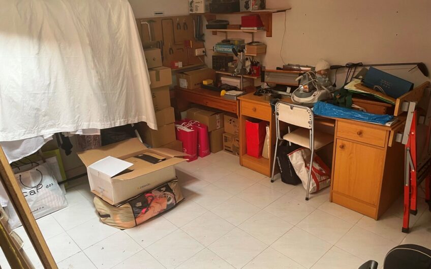 Piso para entrar de Cuatro Dormitorios en el Centro