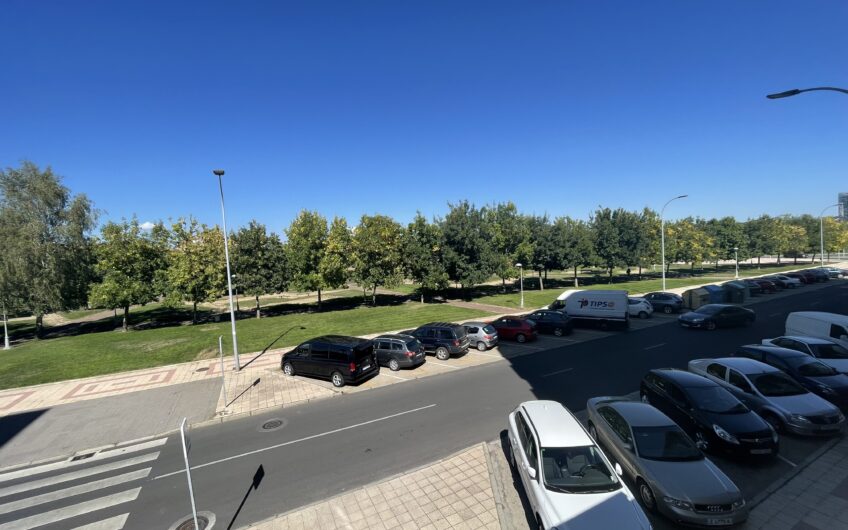 Piso en zona Universidad con Impresionante Terraza de 145 m2