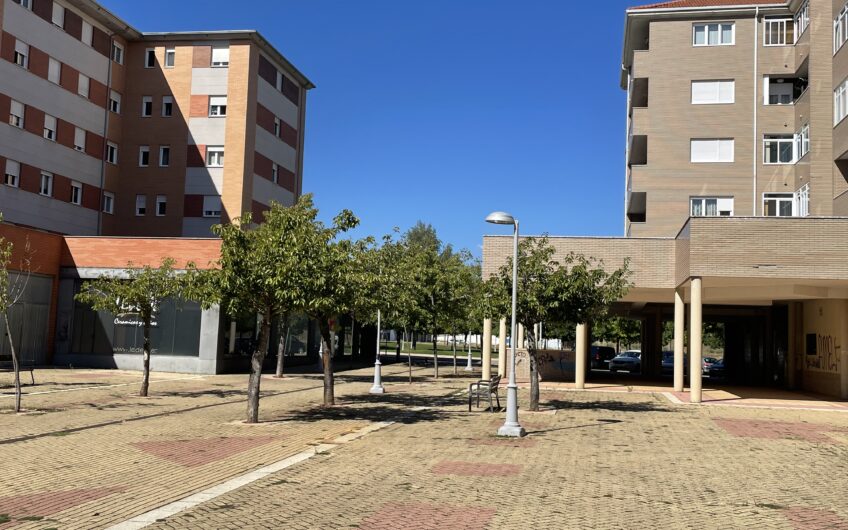 Piso en zona Universidad con Impresionante Terraza de 145 m2