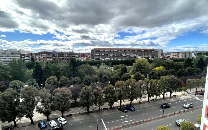 Céntrico Piso en  Condesa de Sagasta