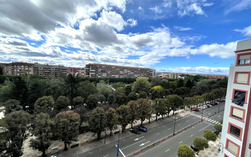 Céntrico Piso en  Condesa de Sagasta