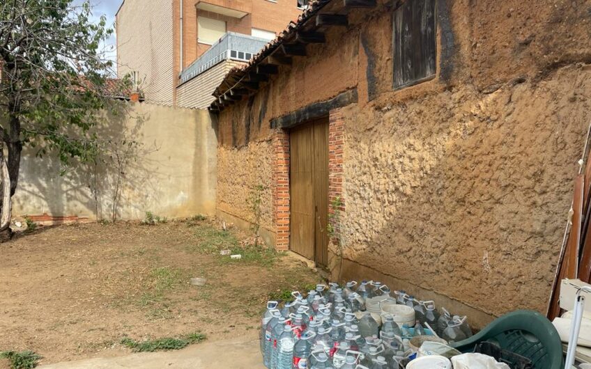 Casa para reformar en Virgen del Camino