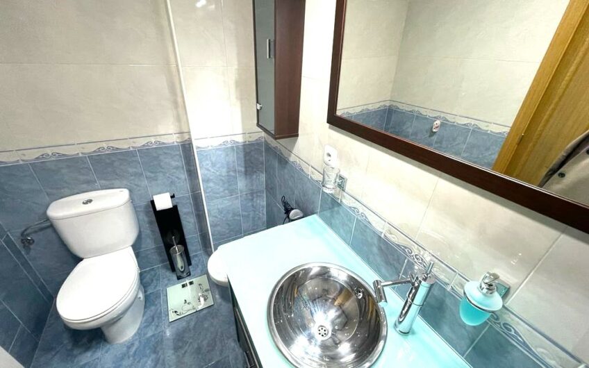Apartamento Amueblado en La Veguina con Garaje y Trastero