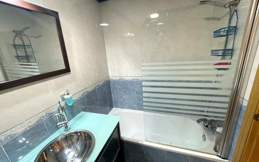 Apartamento Amueblado en La Veguina con Garaje y Trastero