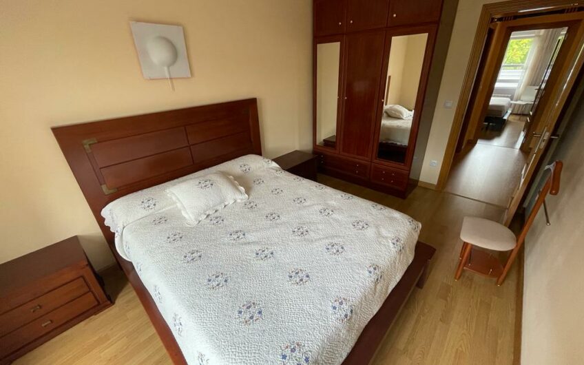 Apartamento Amueblado en La Veguina con Garaje y Trastero