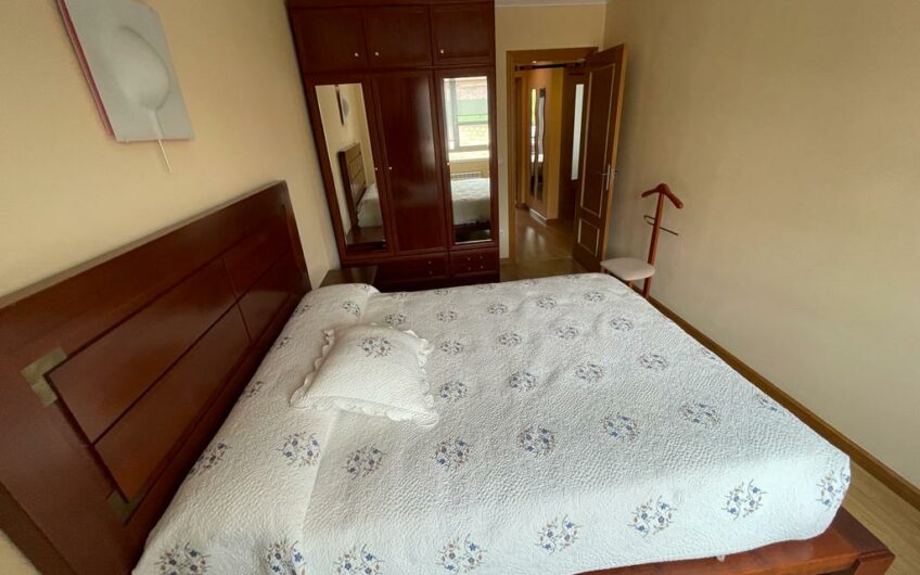 Apartamento Amueblado en La Veguina con Garaje y Trastero