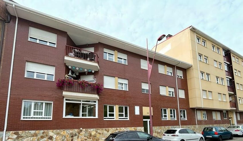 Apartamento Amueblado en La Veguina con Garaje y Trastero