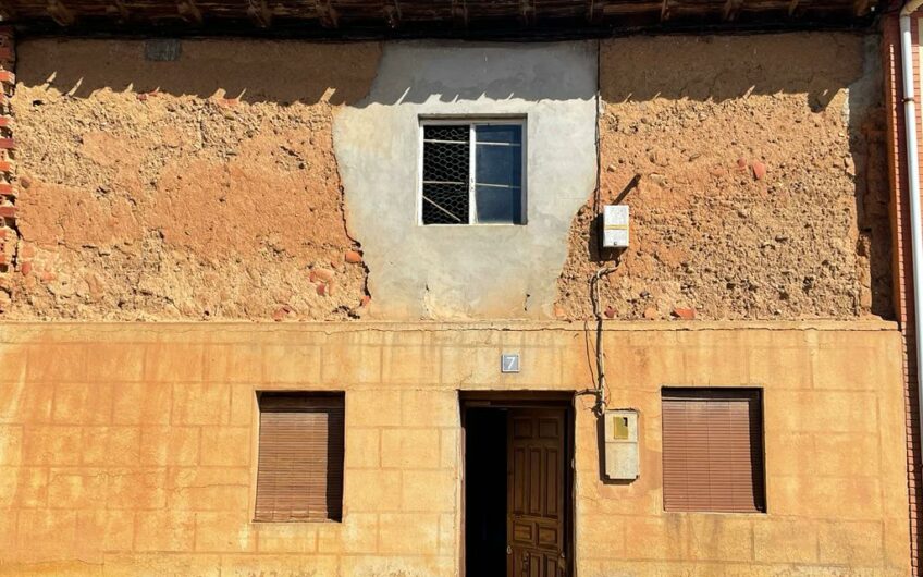 Casa para rehabilitar en Toral de los Guzmanes