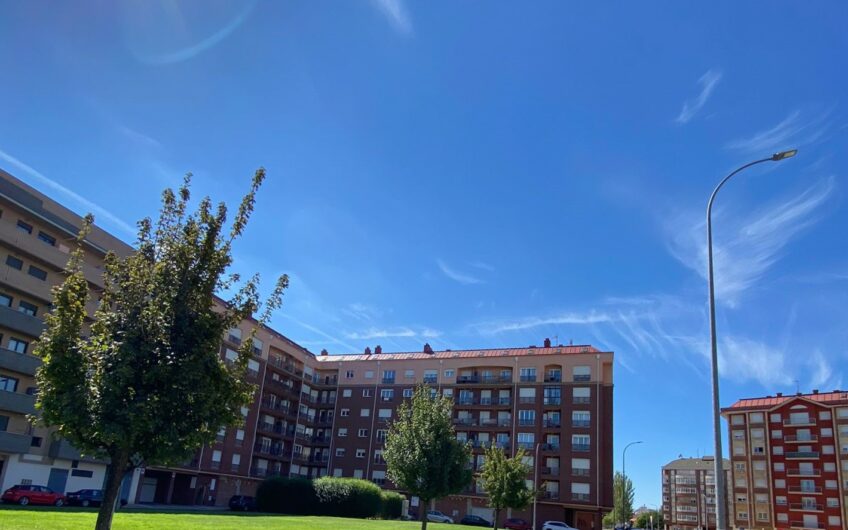 Piso a Estrenar en el Polígono La Torre.