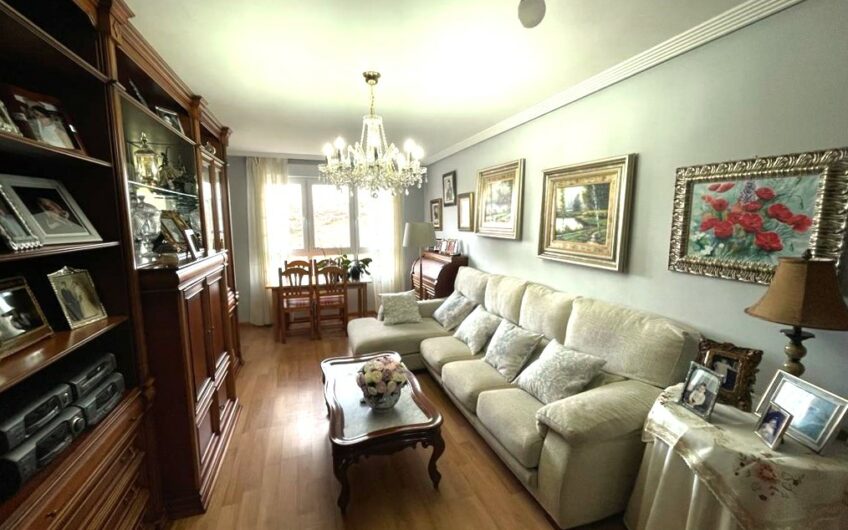 Impecable piso en Navatejera, zona Altollano-Hospitales