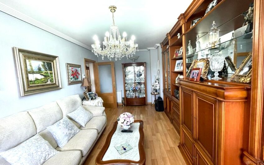 Impecable piso en Navatejera, zona Altollano-Hospitales