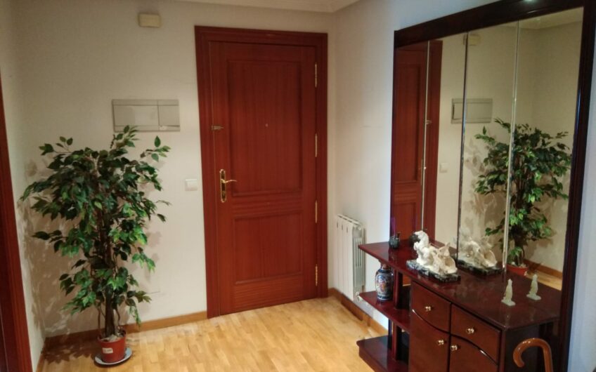 Apartamento en Eras de Renueva, avenida Reyes Leoneses