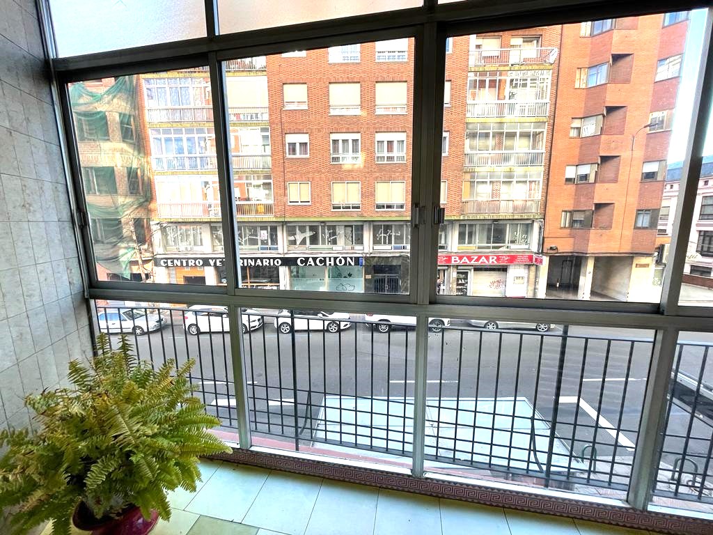 Piso en Padre Isla, junto a Espacio Vías León