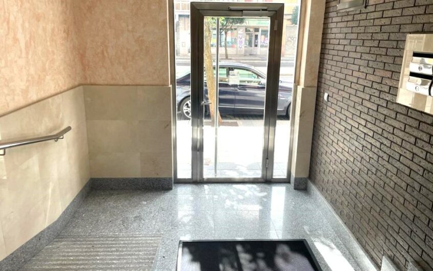 Piso en la Avenida Fernández Ladreda a un paso del Corte Inglés