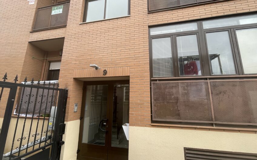 Apartamento-Estudio en Carbajal con ascensor, garaje y trastero