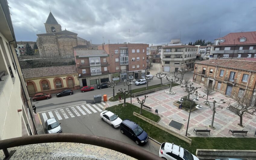 Piso en plaza de las Tierras Bañezanas