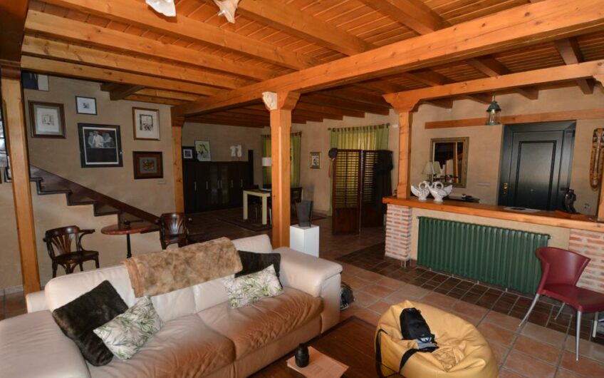 Casa Unifamiliar Singular en la zona de Villasabariego.