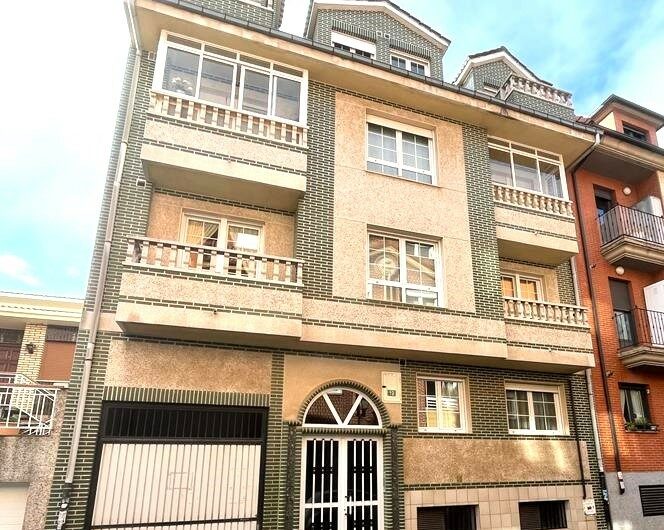 Apartamento en la Virgen del Camino, con garaje y trastero.