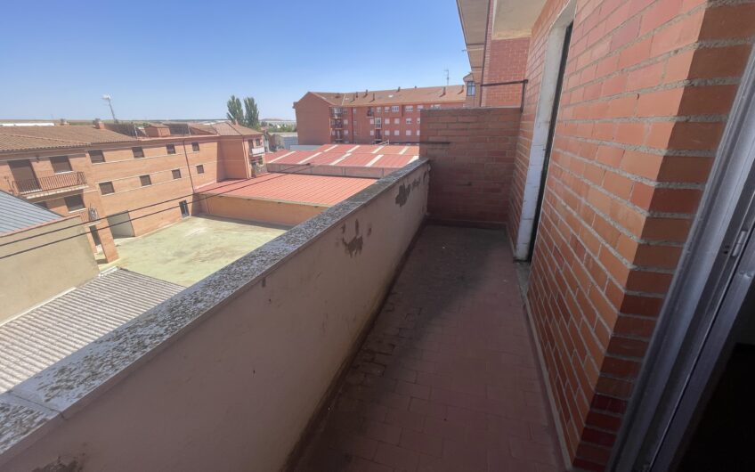 Piso para Reformar Integralmente.