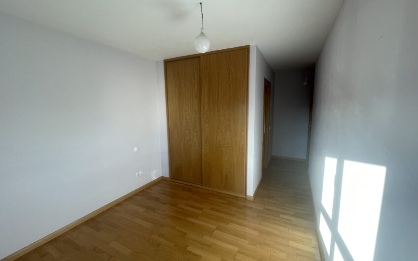 Piso junto al Centro Comercial Espacio León