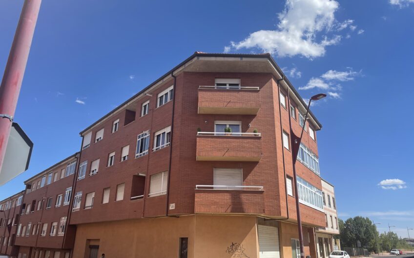 Apartamento en Trobajo del Camino con Ascensor