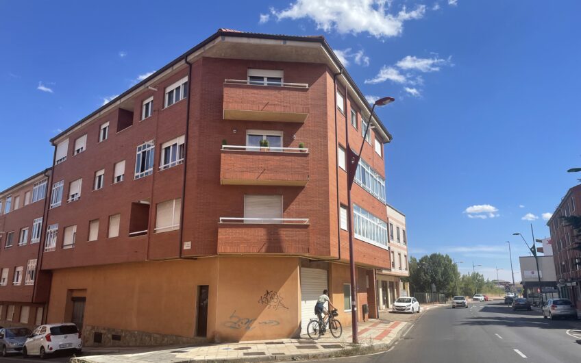 Apartamento en Trobajo del Camino con Ascensor