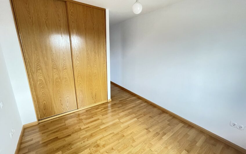 Piso junto al Centro Comercial Espacio León