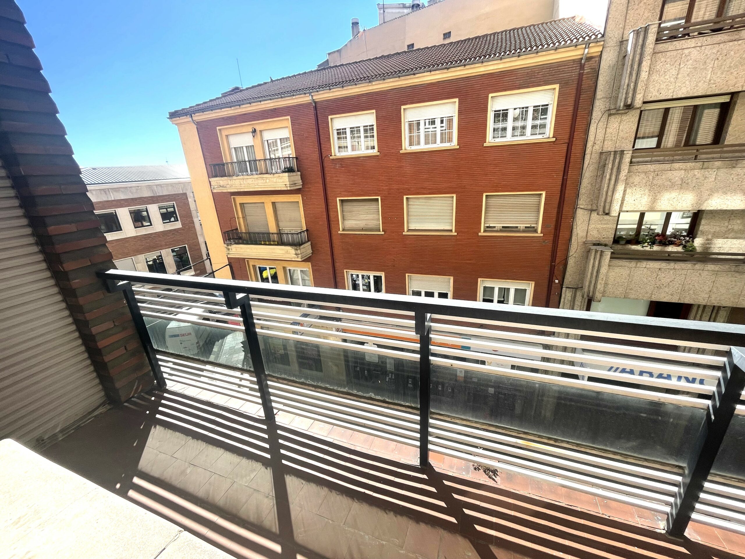 Piso para reformar integralmente en el Corazón de León