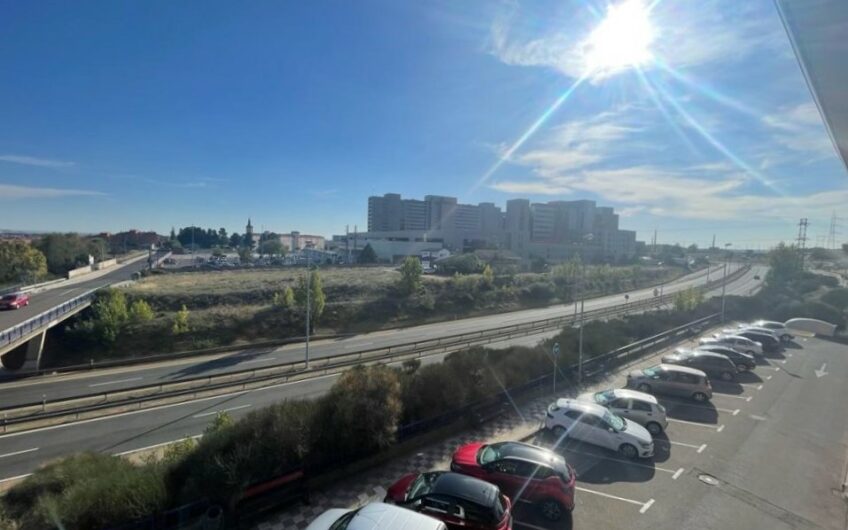 Apartamento Amueblado frente el Hospital de León