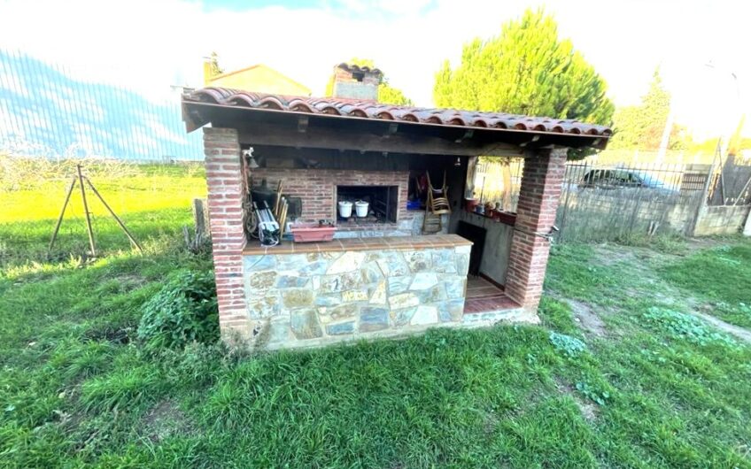 Chalet Unifamiliar en Azadinos