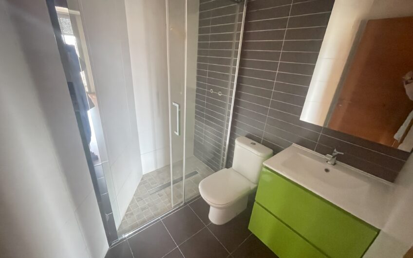 Apartamento en la Torre Eureka en José Aguado