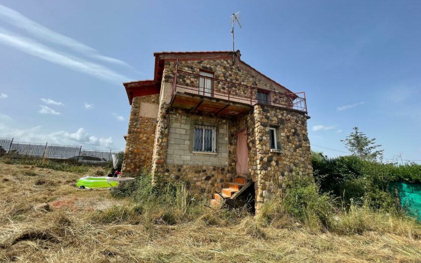 Casa Individual con parcela en Valdesemana