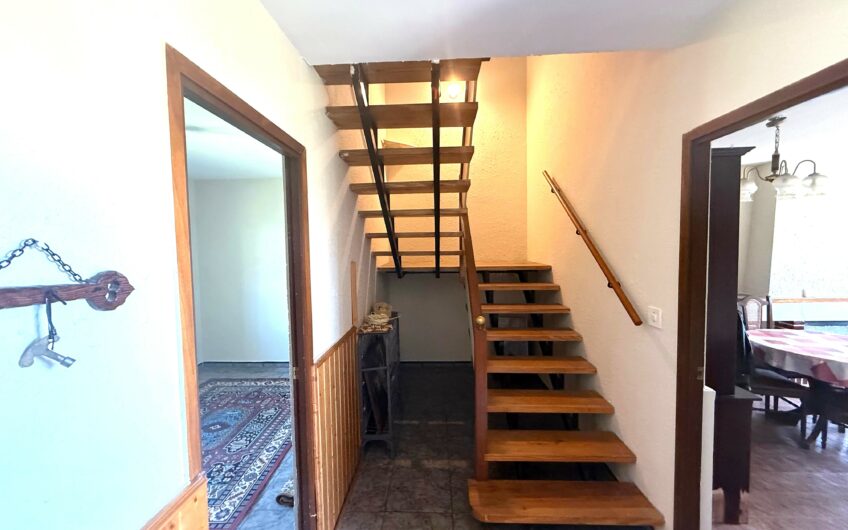 Chalet con Jardín en Boñar