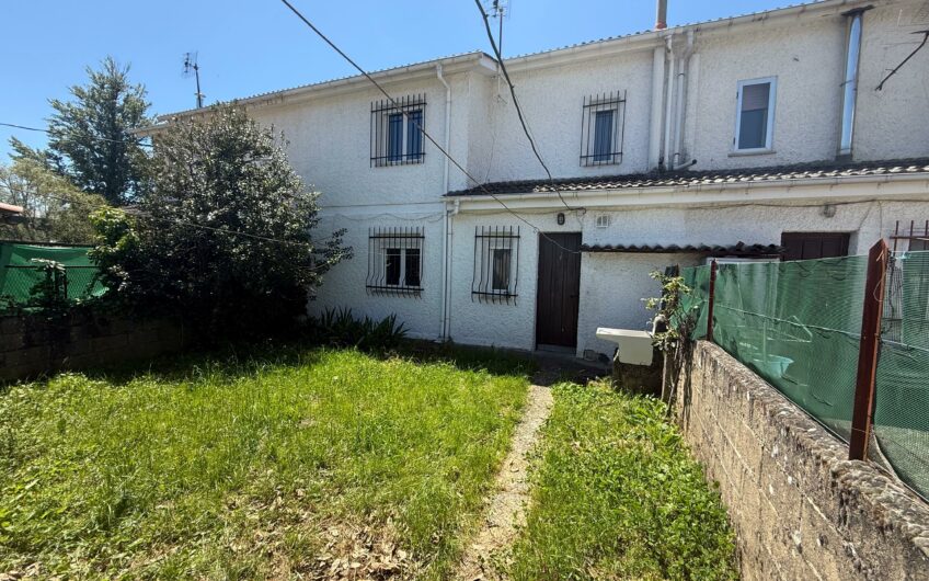 Chalet con Jardín en Boñar