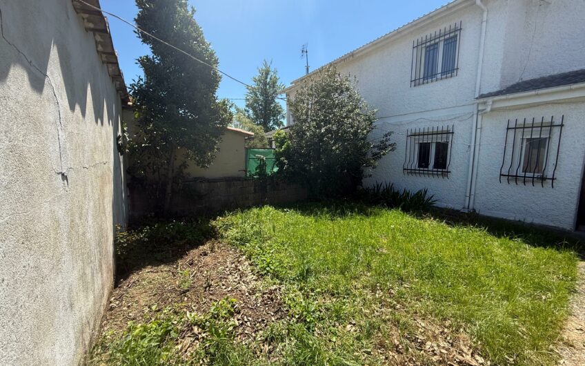 Chalet con Jardín en Boñar