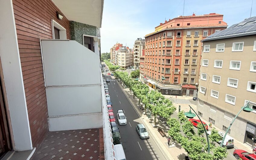 Piso Semireformado en Lancia