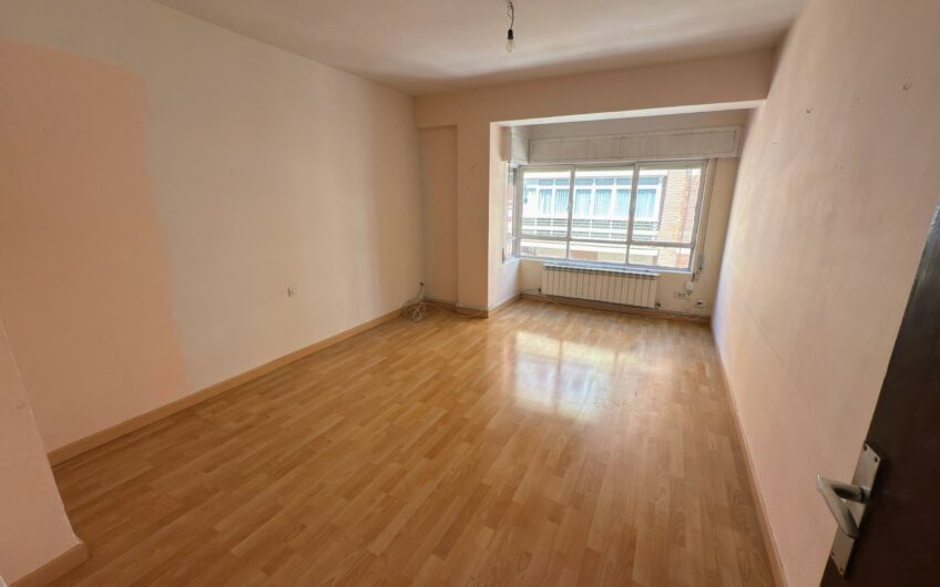 Piso en venta calle Cantareros