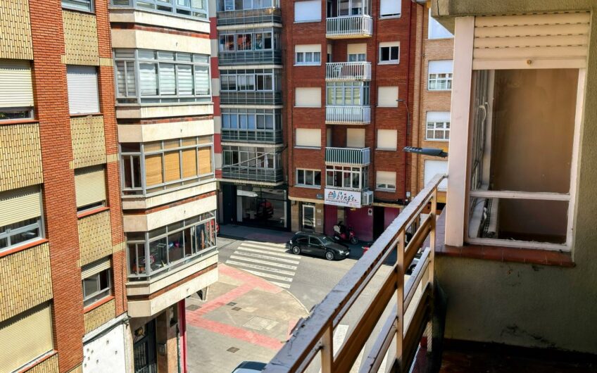Piso en venta calle Cantareros