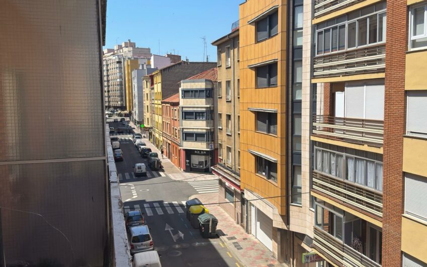 Piso en venta calle Cantareros