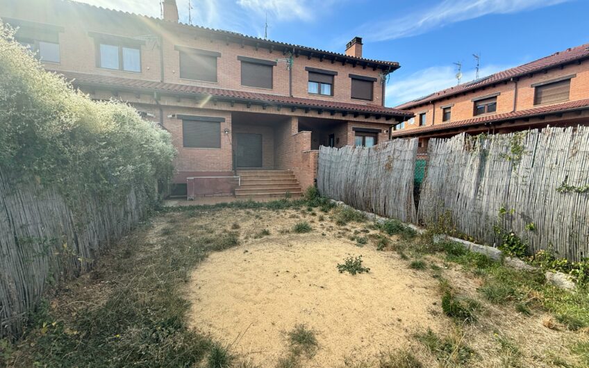 Chalet Adosado en Estrella De Izar