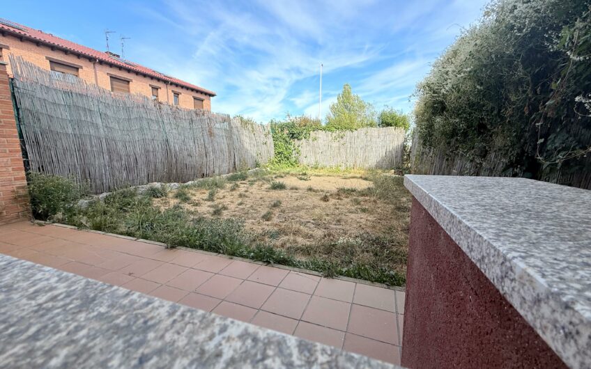 Chalet Adosado en Estrella De Izar